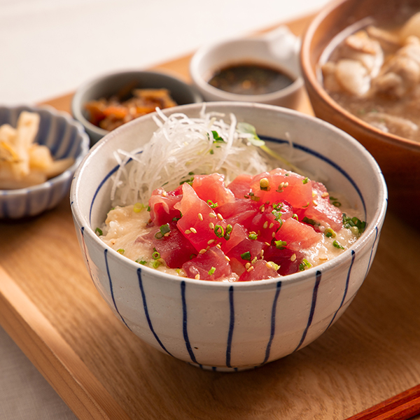 まぐろの山かけごはんとお好きなスープセット