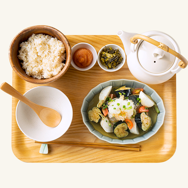 焼き鯖と野菜のたっぷり鬼おろし添え膳